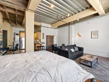 312 W 5th Street