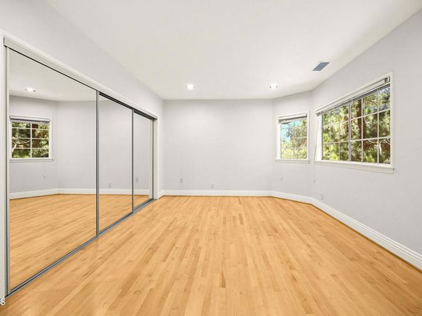 405 Woodcliffe Road, Pasadena CA 91105