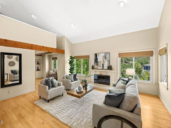 405 Woodcliffe Road, Pasadena CA 91105