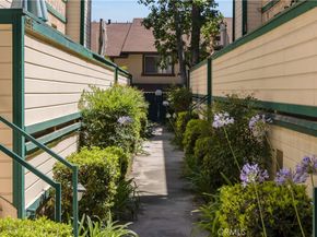 1618 S Mayflower B, Monrovia CA 91016
