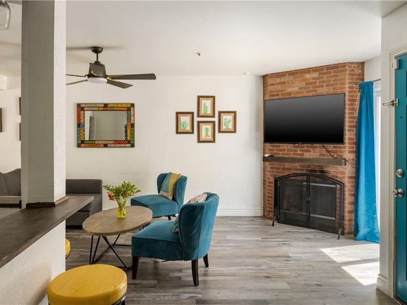 1618 S Mayflower B, Monrovia CA 91016