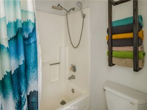 1618 S Mayflower B, Monrovia CA 91016