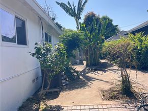 279 N 11th, Upland CA 91786