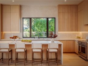 4956 Gentry Avenue, Valley Village CA 91607