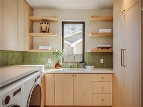 4956 Gentry Avenue, Valley Village CA 91607