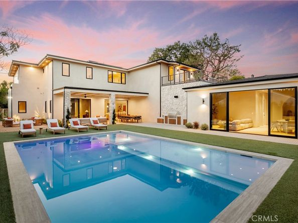 4956 Gentry Avenue, Valley Village CA 91607