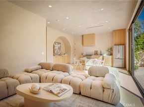 4956 Gentry Avenue, Valley Village CA 91607