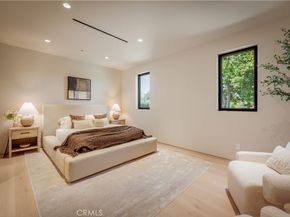 4956 Gentry Avenue, Valley Village CA 91607