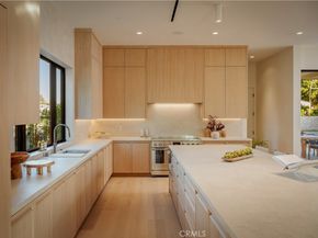 4956 Gentry Avenue, Valley Village CA 91607