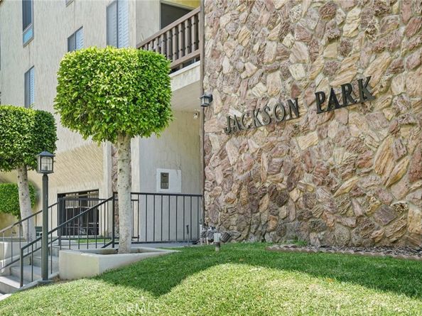 510 N Jackson Street 301, Glendale CA 91206