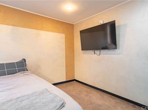 15024 Nordhoff 5, North Hills CA 91343