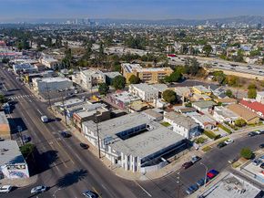4905 W Adams Boulevard, Los Angeles CA 90016