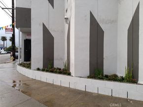 4905 W Adams Boulevard, Los Angeles CA 90016