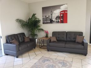 4905 W Adams Boulevard, Los Angeles CA 90016