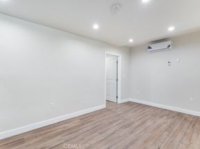 2756 W 15th Street, Los Angeles CA 90006