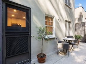 6920 Camrose Drive, Los Angeles CA 90068