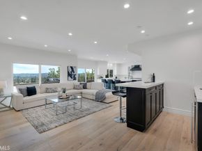 5952 Woodland View Drive, Woodland Hills CA 91367