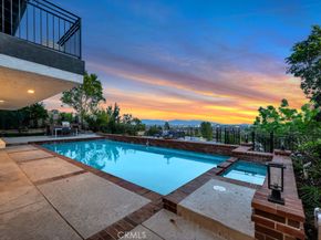 5952 Woodland View Drive, Woodland Hills CA 91367