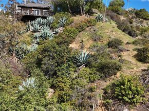 2620 N Beachwood, Los Angeles CA 90068