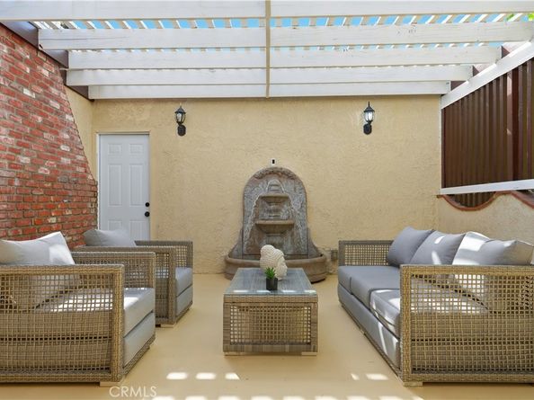 3408 Troy, Los Angeles CA 90068