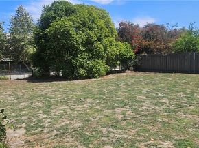 11912 Elva, Los Angeles CA 90059