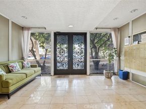 400 S La Fayette Park 315, Los Angeles CA 90057