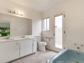 5900 Kentland Avenue, Woodland Hills CA 91367