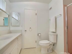 5900 Kentland Avenue, Woodland Hills CA 91367