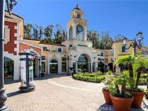 23675 Park Capri 24, Calabasas CA 91302