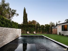 15719 Hartsook Street, Encino CA 91436