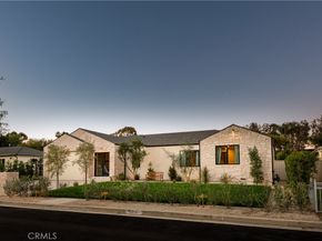 15719 Hartsook Street, Encino CA 91436