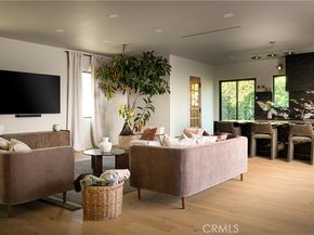 15719 Hartsook Street, Encino CA 91436