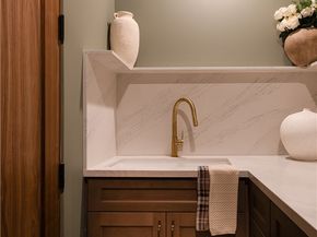 15719 Hartsook Street, Encino CA 91436