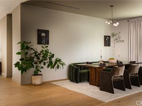 15719 Hartsook Street, Encino CA 91436