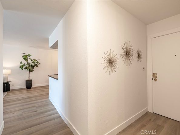 12830 Burbank Boulevard 110, Valley Village CA 91607