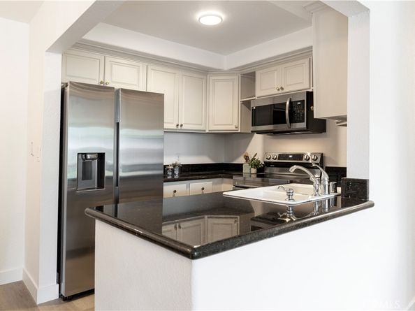 12830 Burbank Boulevard 110, Valley Village CA 91607