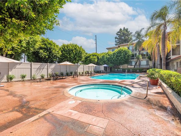 12830 Burbank Boulevard 110, Valley Village CA 91607