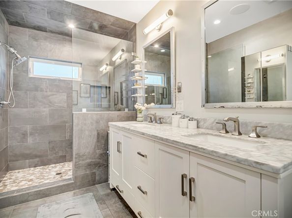 6455 Densmore Avenue, Lake Balboa CA 91406