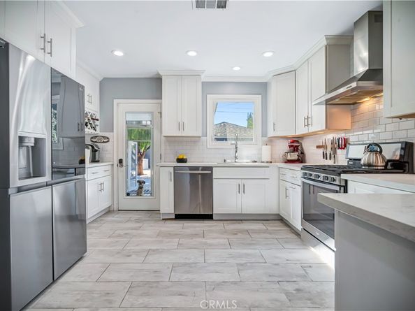 6455 Densmore Avenue, Lake Balboa CA 91406