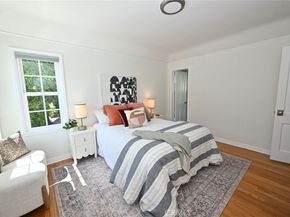 2740 N Beachwood Drive, Hollywood Hills East CA 90068