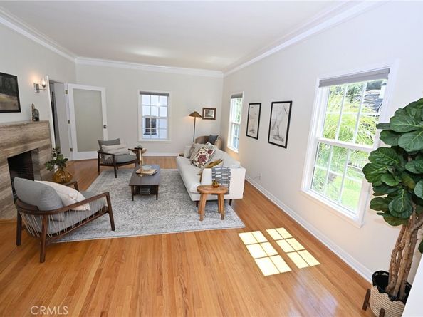 2740 N Beachwood Drive, Hollywood Hills East CA 90068