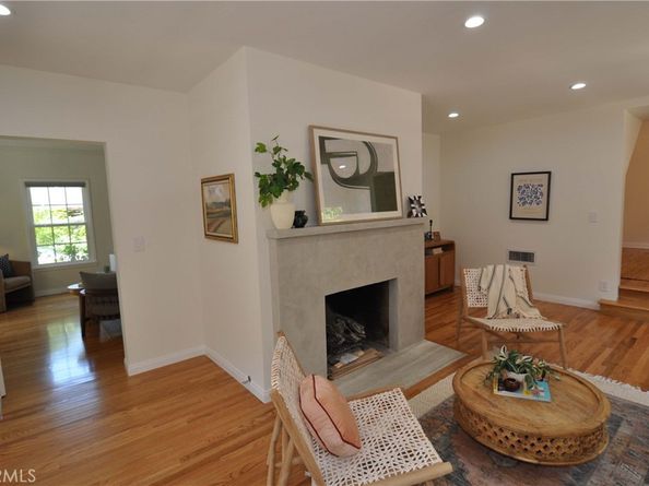 2740 N Beachwood Drive, Hollywood Hills East CA 90068