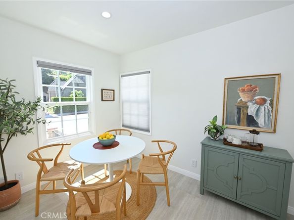 2740 N Beachwood Drive, Hollywood Hills East CA 90068