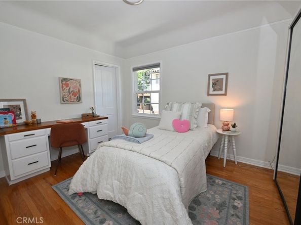 2740 N Beachwood Drive, Hollywood Hills East CA 90068