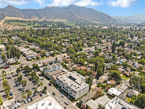 525 S Shelton Street 205, Burbank CA 91506