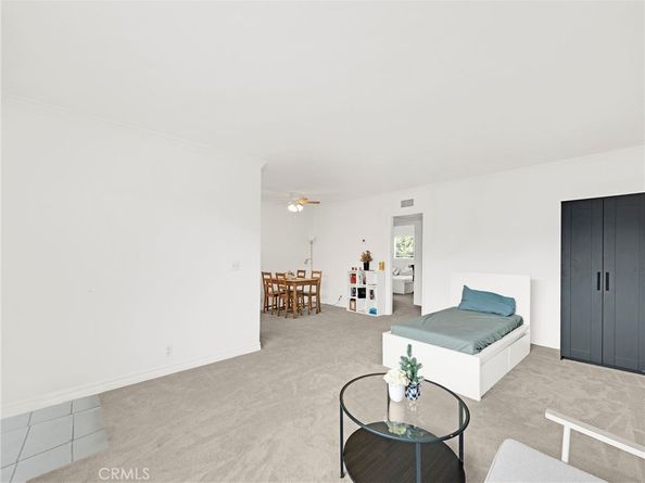 525 S Shelton Street 205, Burbank CA 91506