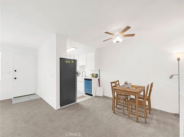 525 S Shelton Street 205, Burbank CA 91506