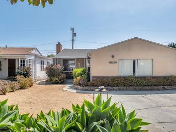 3565 Greenwood Avenue