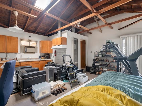 3565 Greenwood Avenue, Los Angeles CA 90066