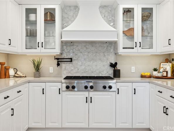6105 Bellingham Avenue, North Hollywood CA 91606